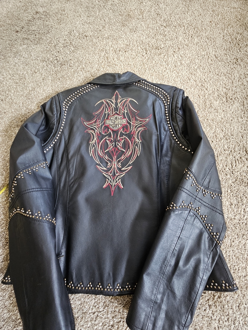 Harley-Davidson Studded Leather Jacket | Embroidered Back Logo | Moto Style - Picture 10 of 12